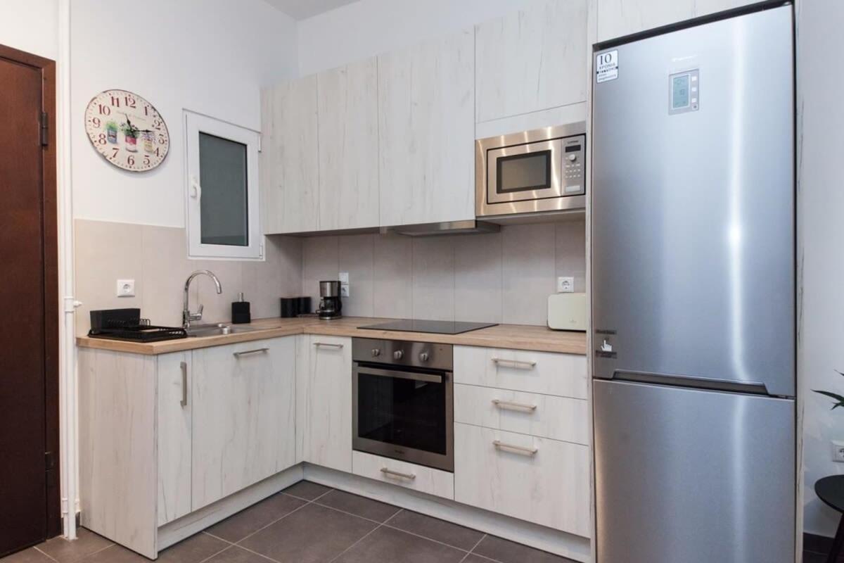 Elegant Urban Escape 1 Bd Apt In Kolonaki Leilighet Athen Eksteriør bilde